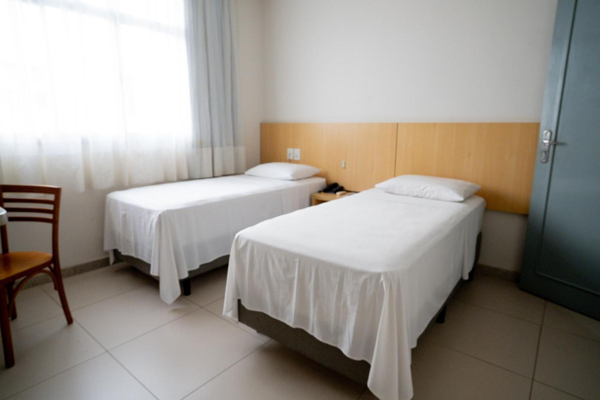 Hotel Conceicao Линярес Екстериор снимка