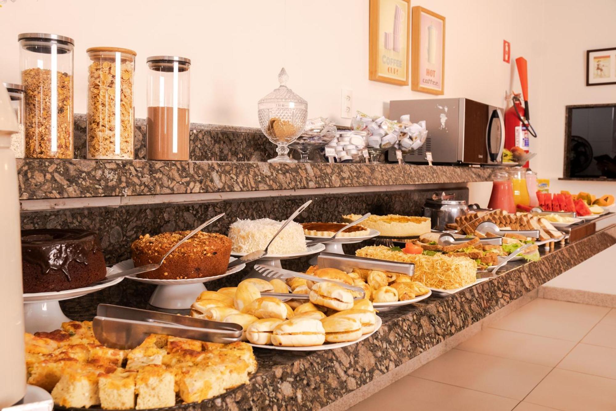 Hotel Conceicao Линярес Екстериор снимка