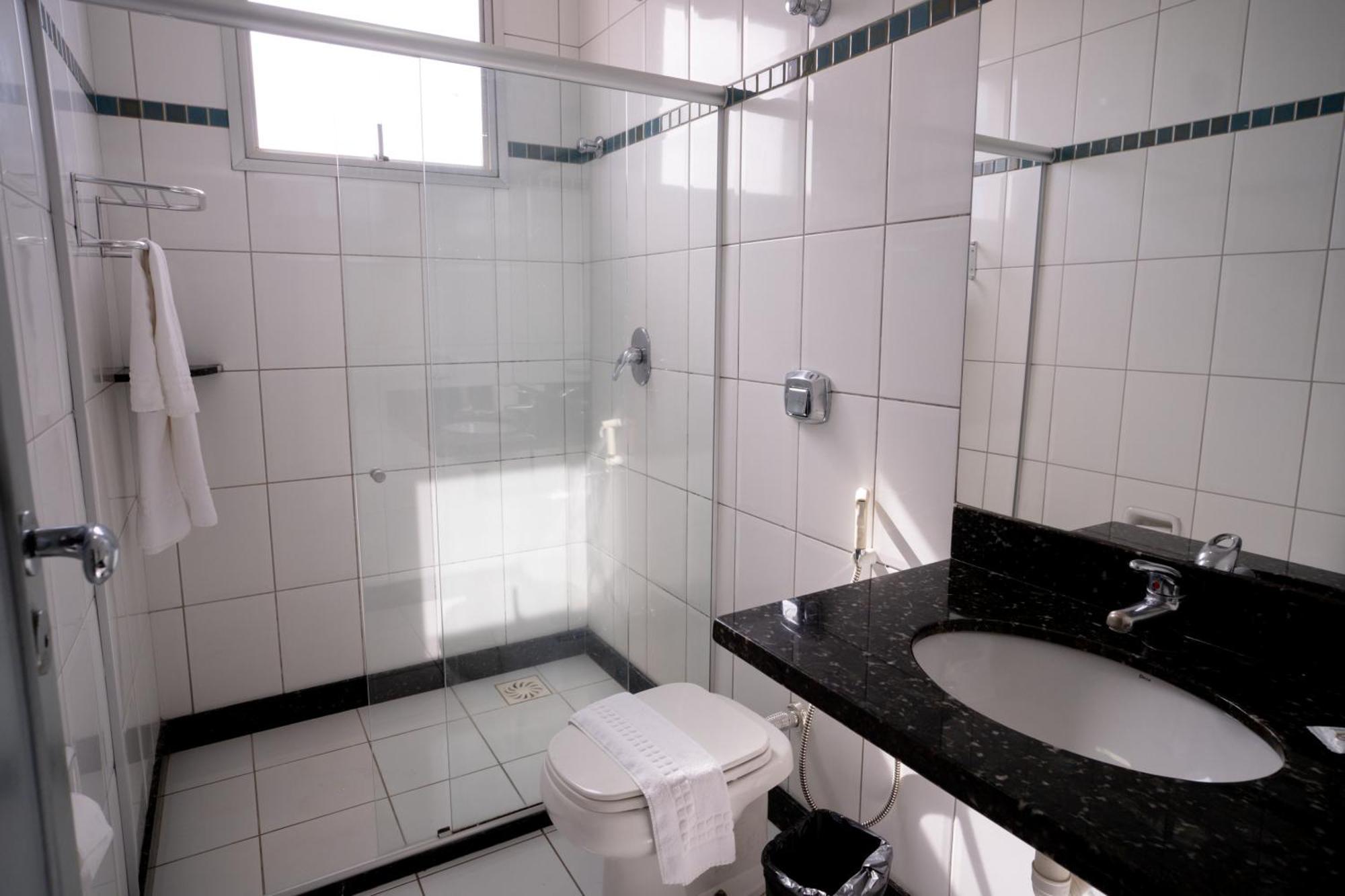 Hotel Conceicao Линярес Екстериор снимка